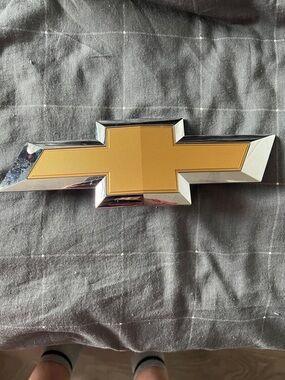 Chevrolet Bowtie Emblem Badge (2020+ models)